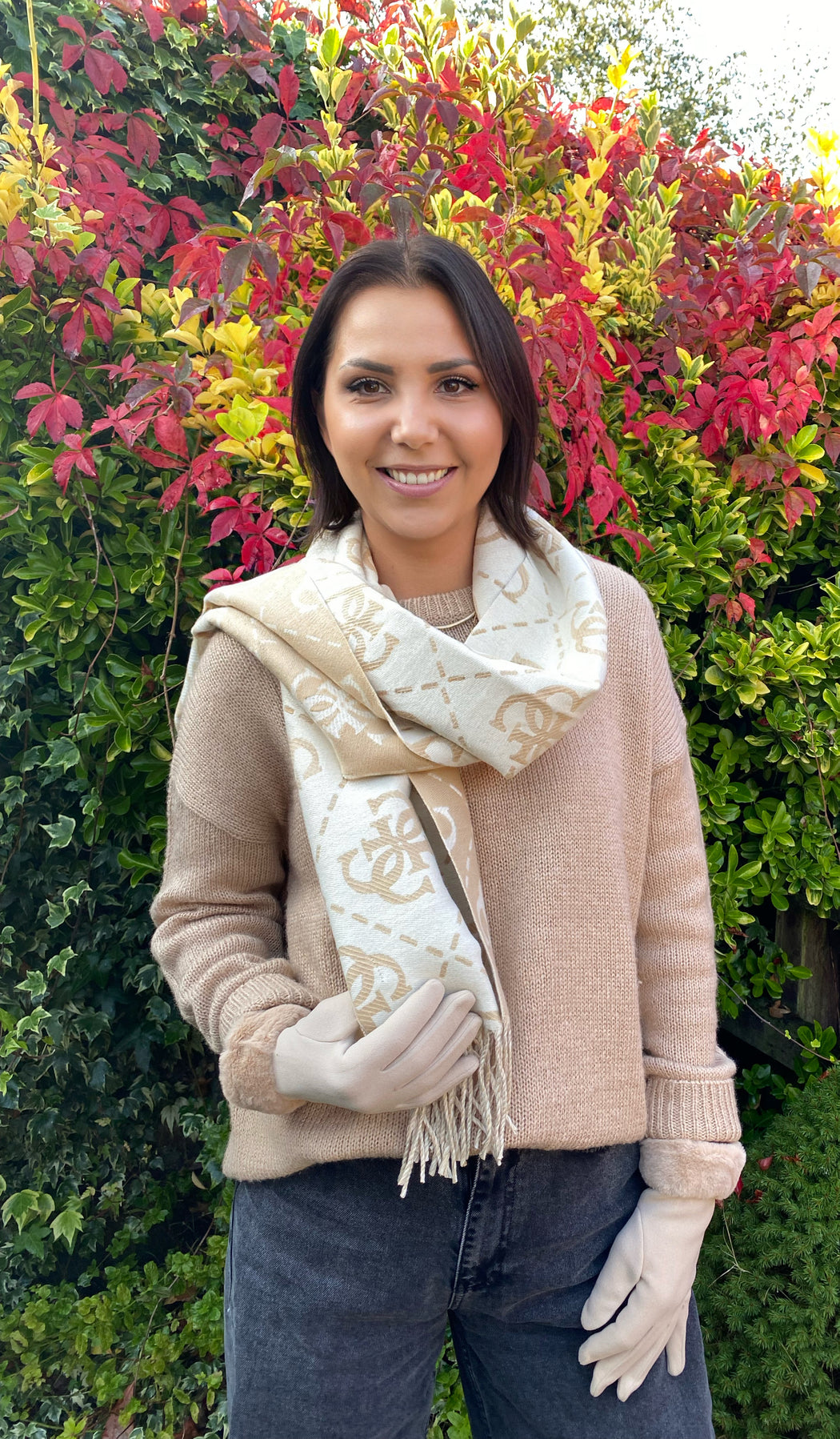 Guess two tone light latte scarf