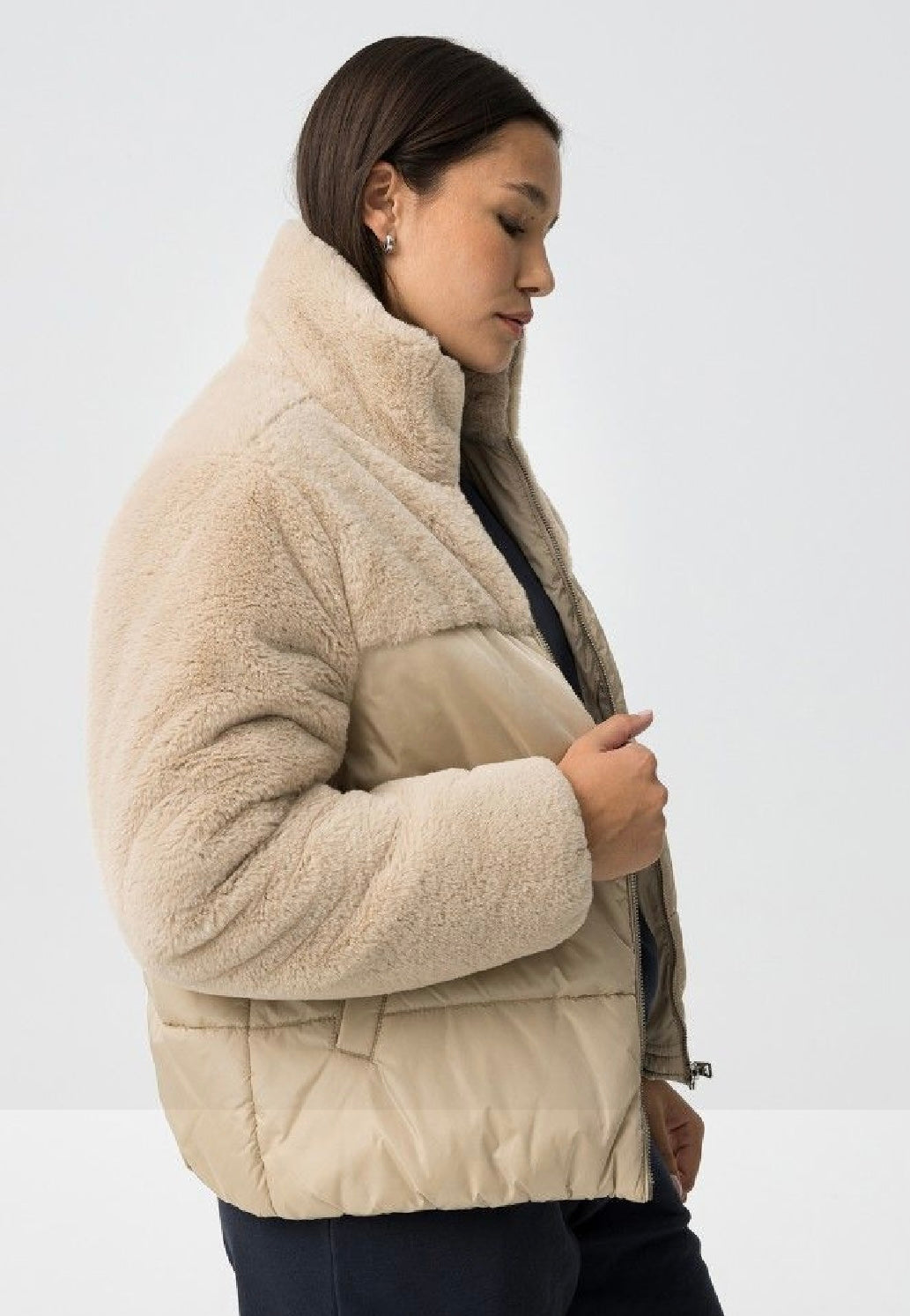 Popperes beige jacket