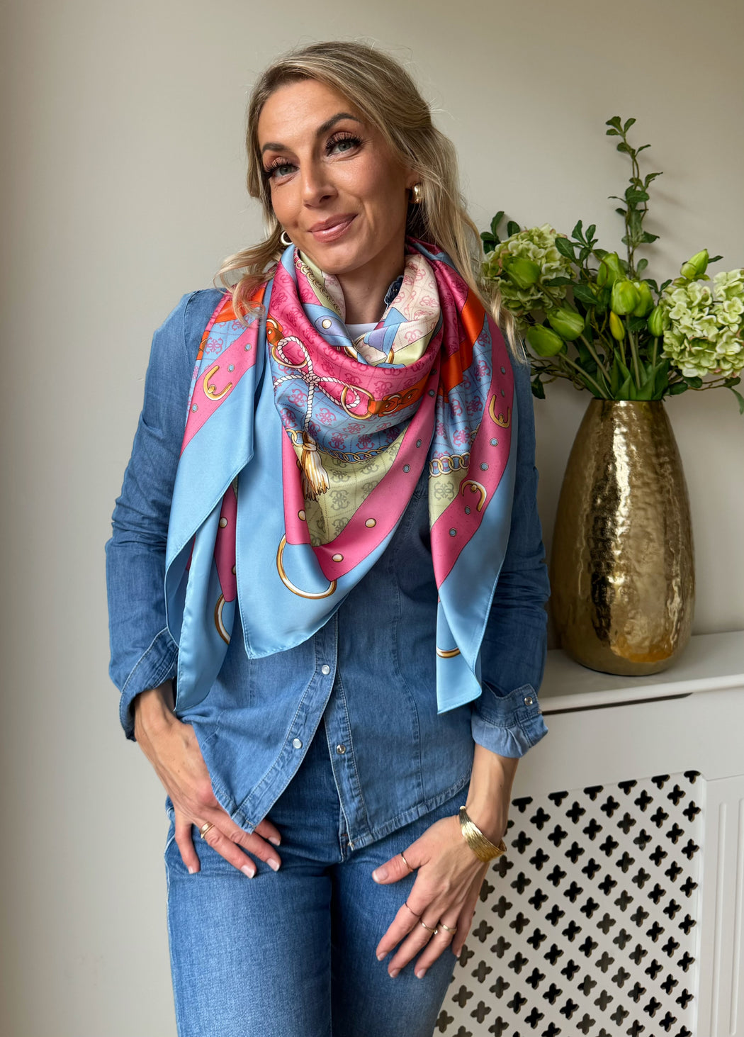 Guess multi colour scarf aw5343pol03-fum