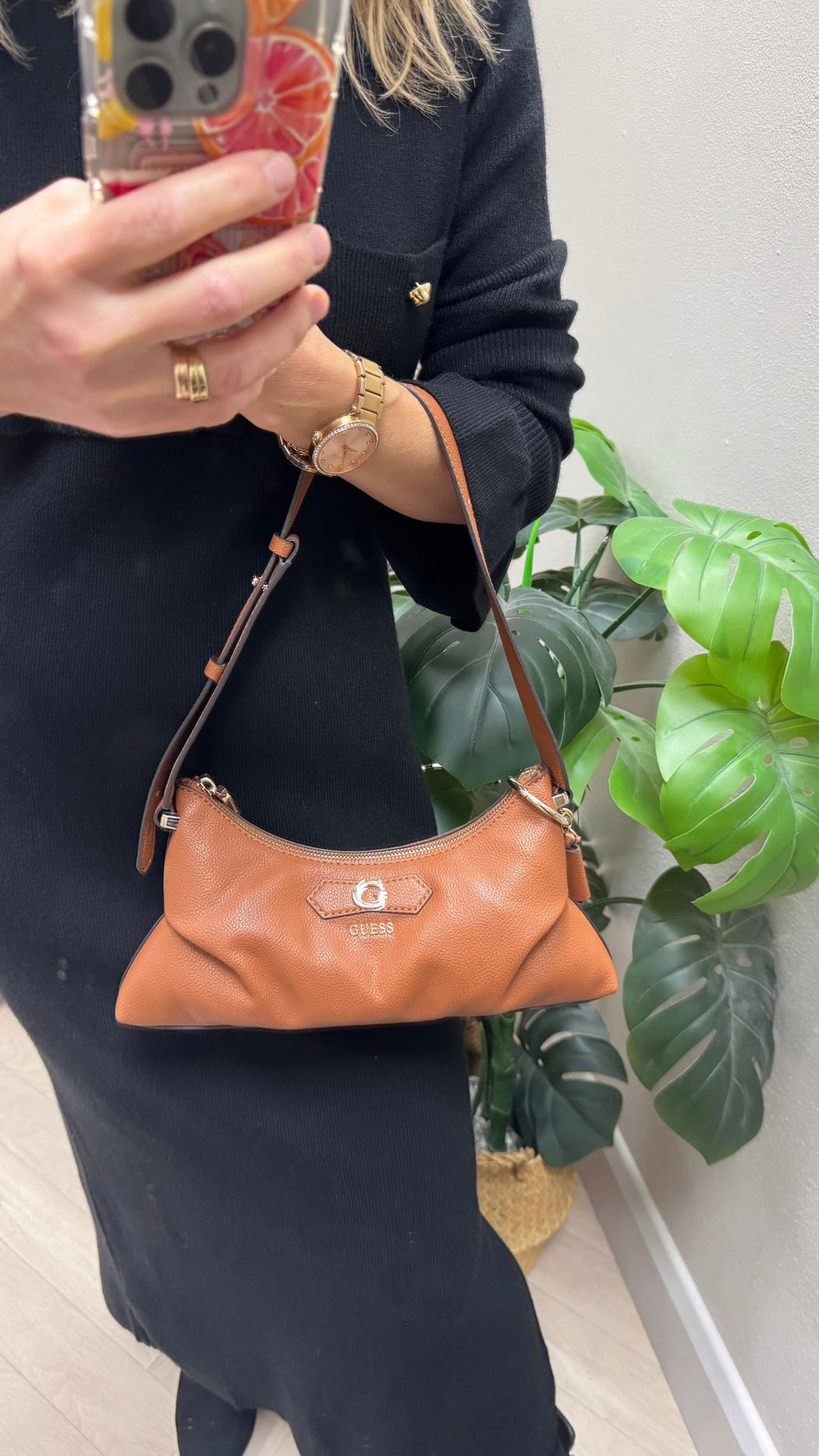 Guess cognac  Suzy Shoulder bag BG232202