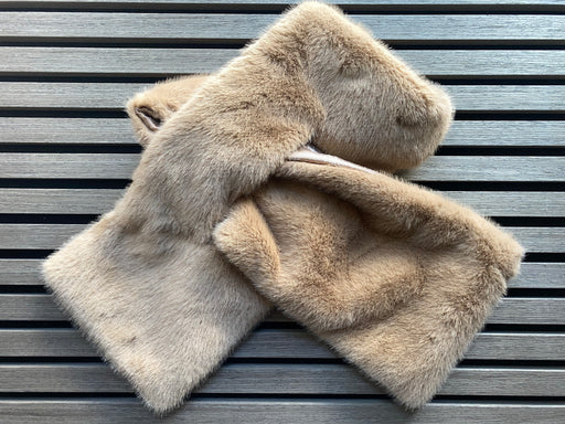 Guess faux fur camel  scarf AW5207POL03-CAM