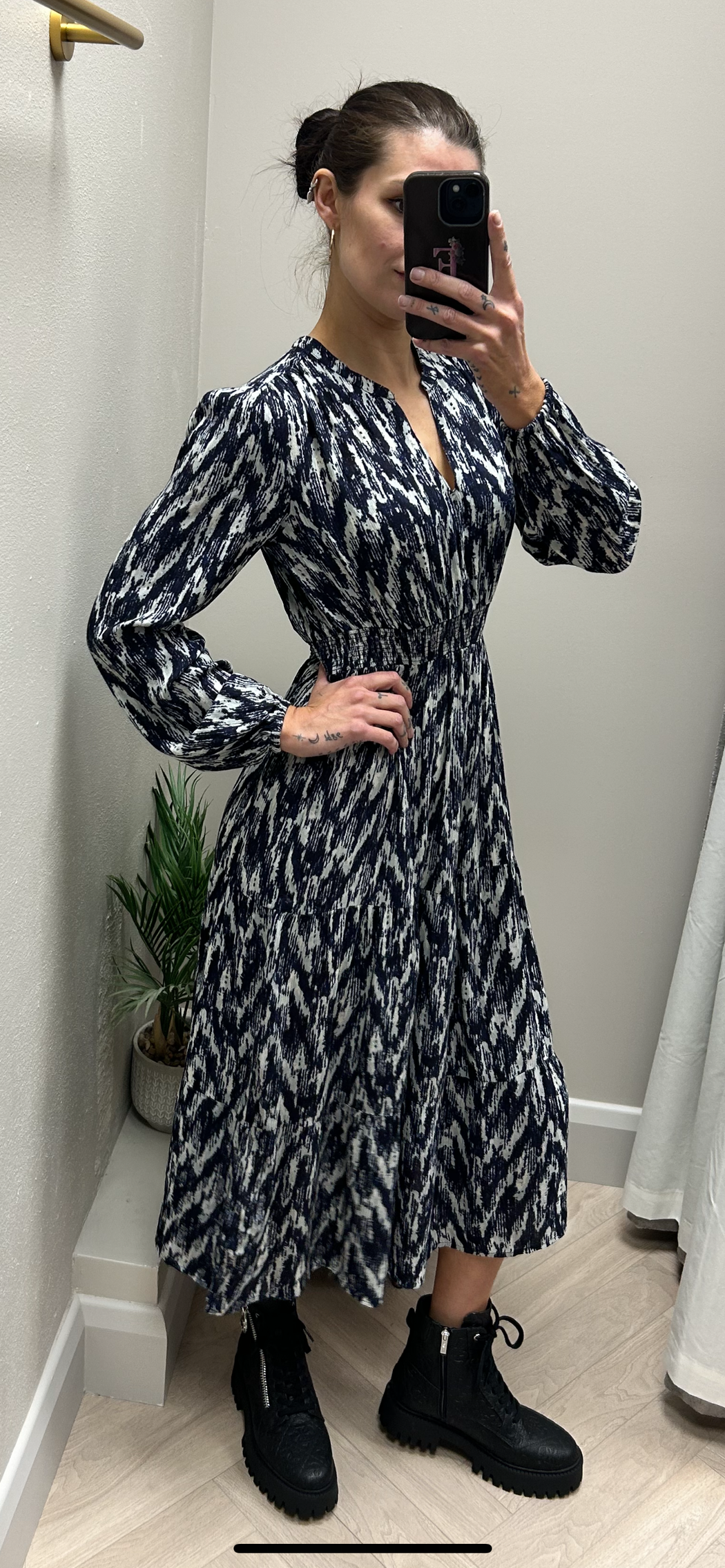 Vulca navy print midi