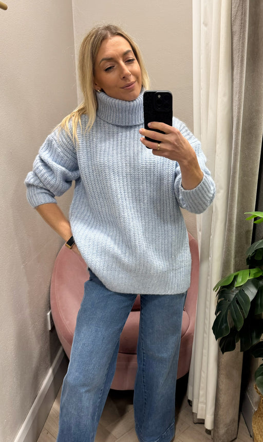 Midnight blue knit