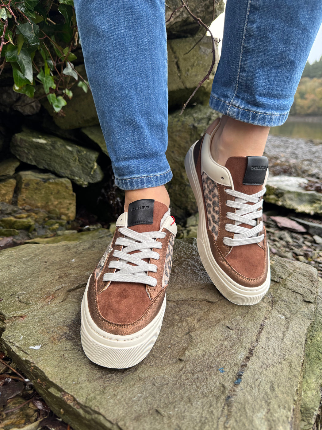 Seventy three antique bling