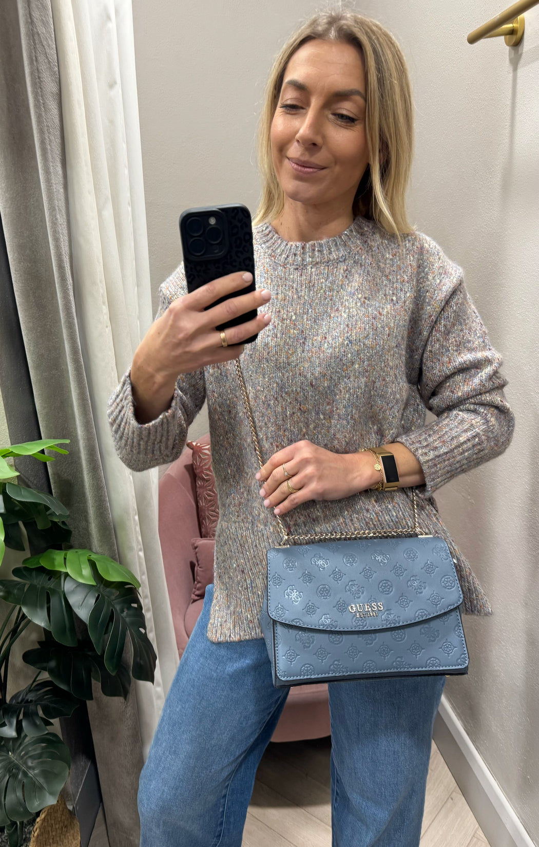 Phoebe 4G Peony Logo Mini Crossbody pd966521