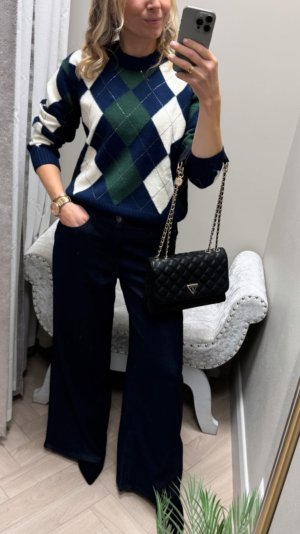 Guess Gracie Argyle Sweater Navy. W6BR48Z1447