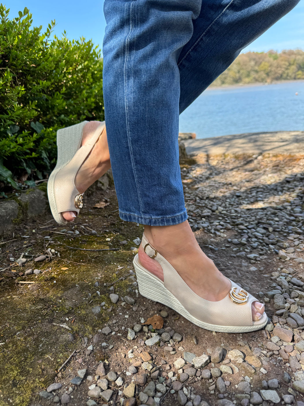 Duytrink blush wedge