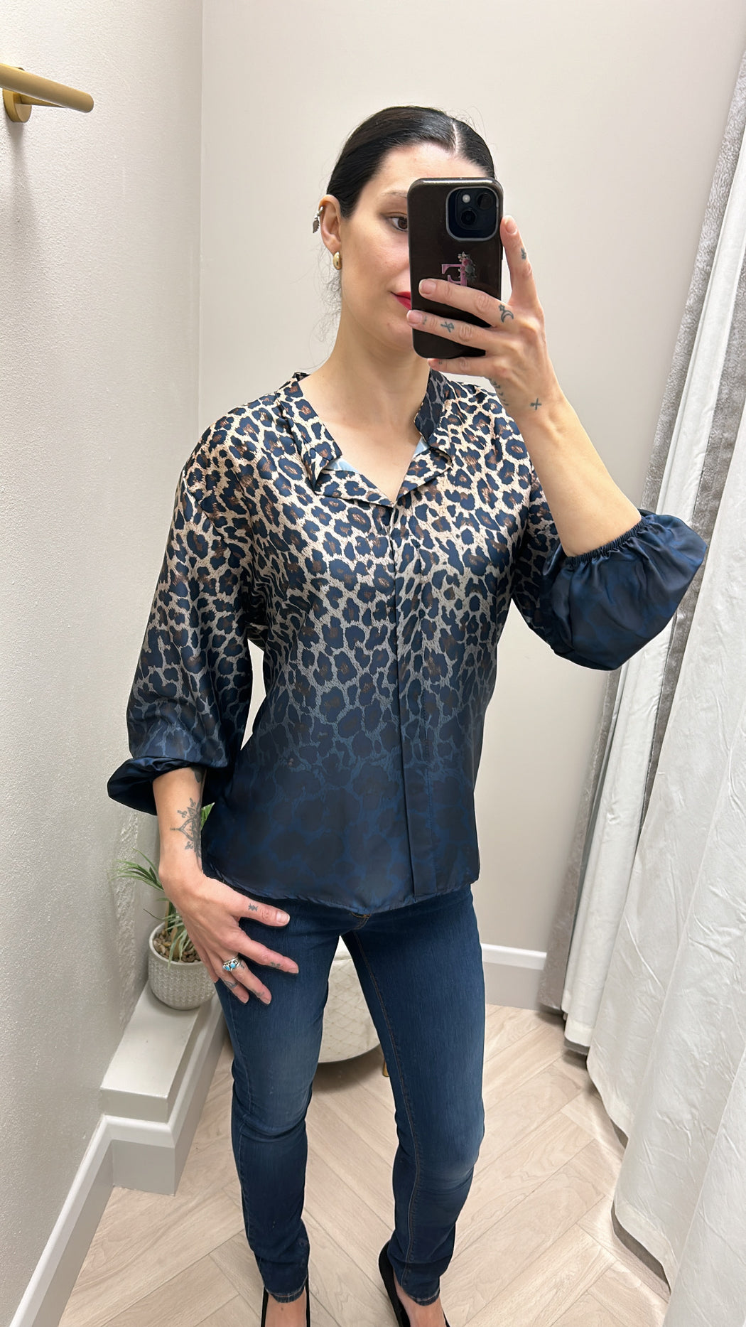 Vela blue leopard print shirt