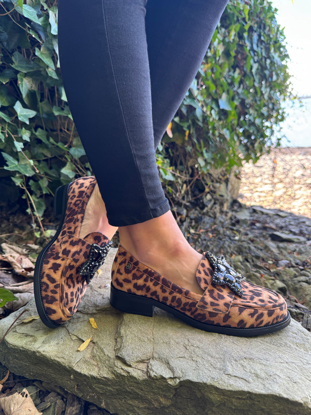 Afyon one leopard star loafer