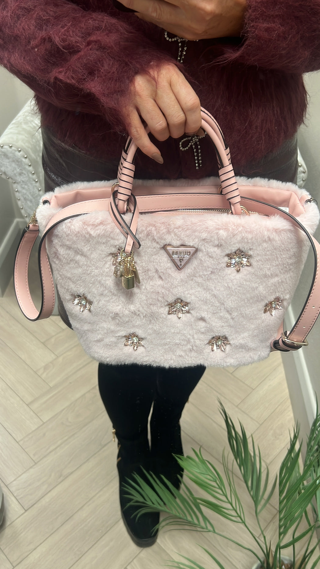 Guess pink rhinestone shaida bag we814322