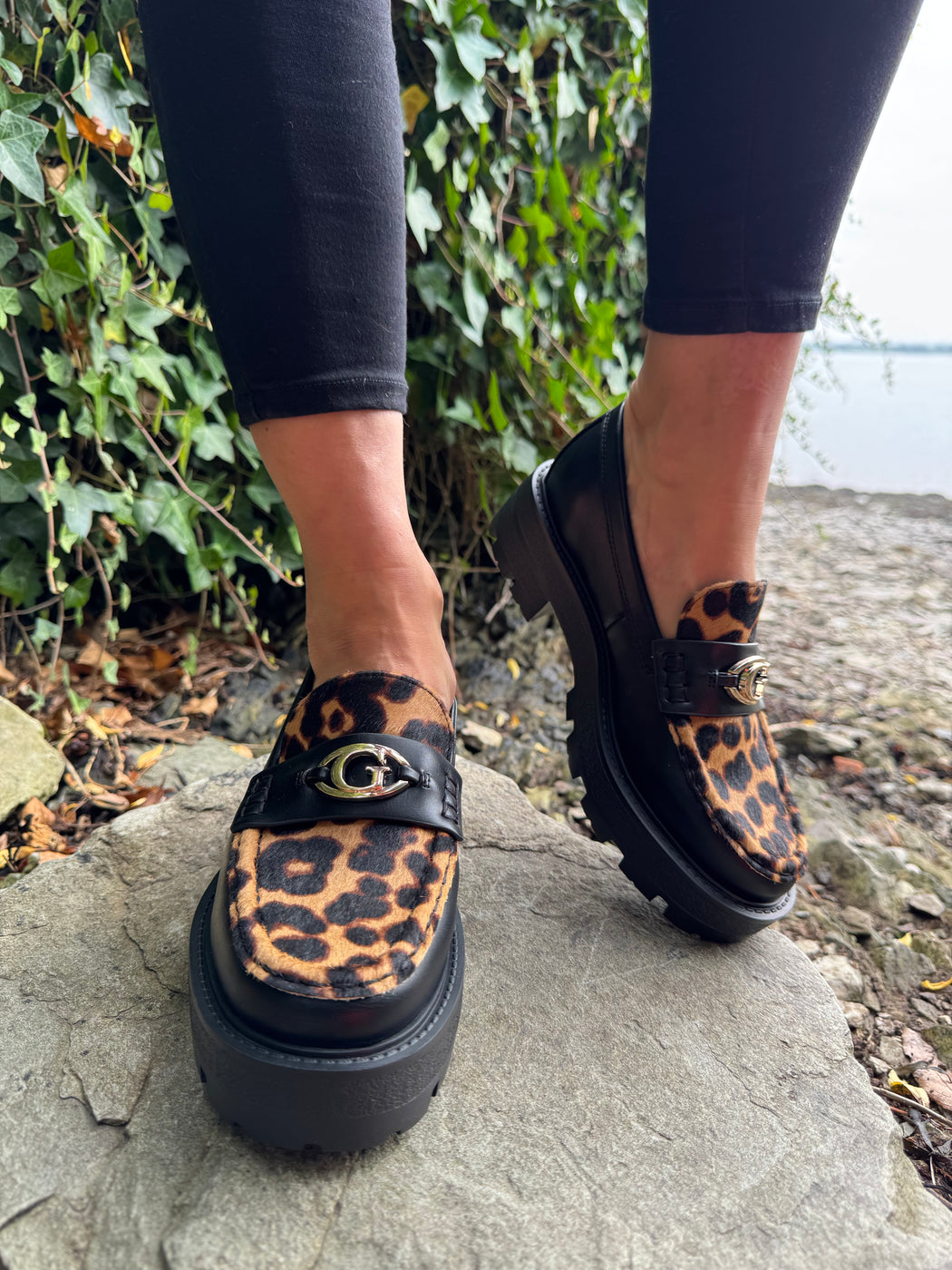 Guess black animal print loafer FLTYK2LEP14