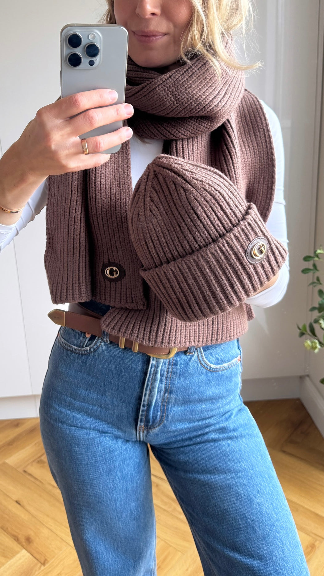 Guess espresso beanie AW5638POL01 - ESP