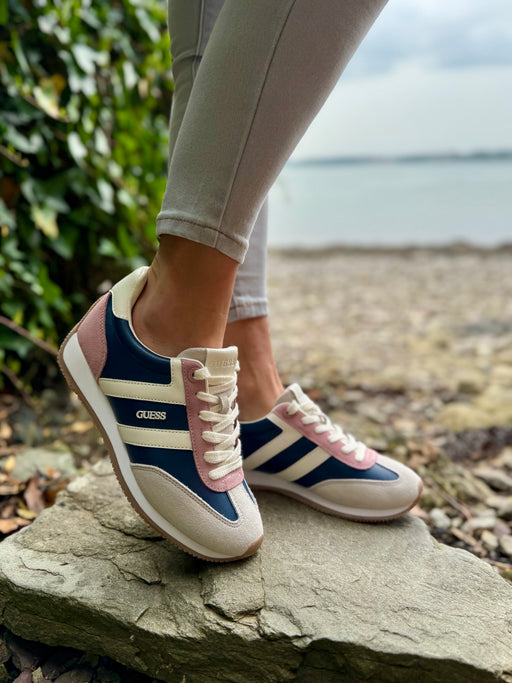 Guess pink/navy trainers FLTSAPLEP12