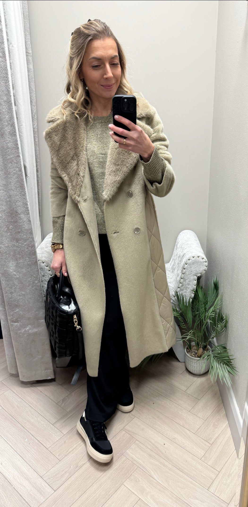 Guess Jole Coat. W5BL68W4200