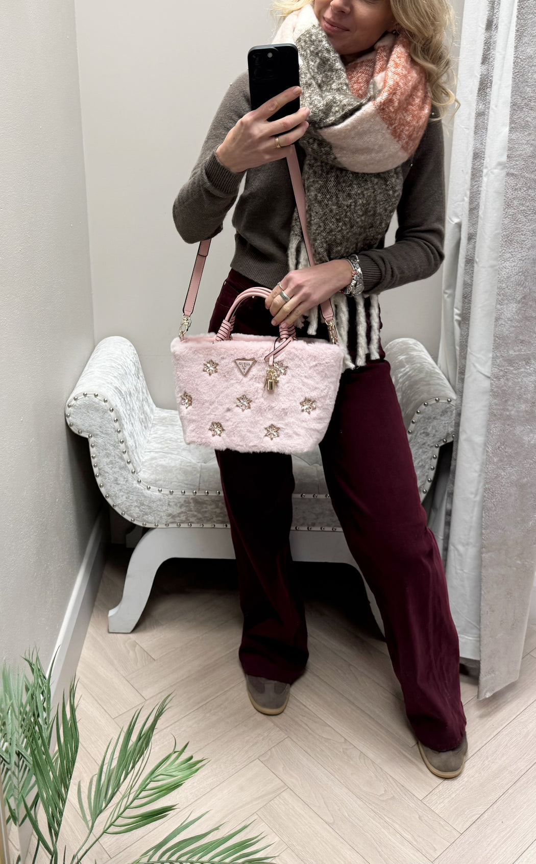 Guess pink rhinestone shaida bag we814322