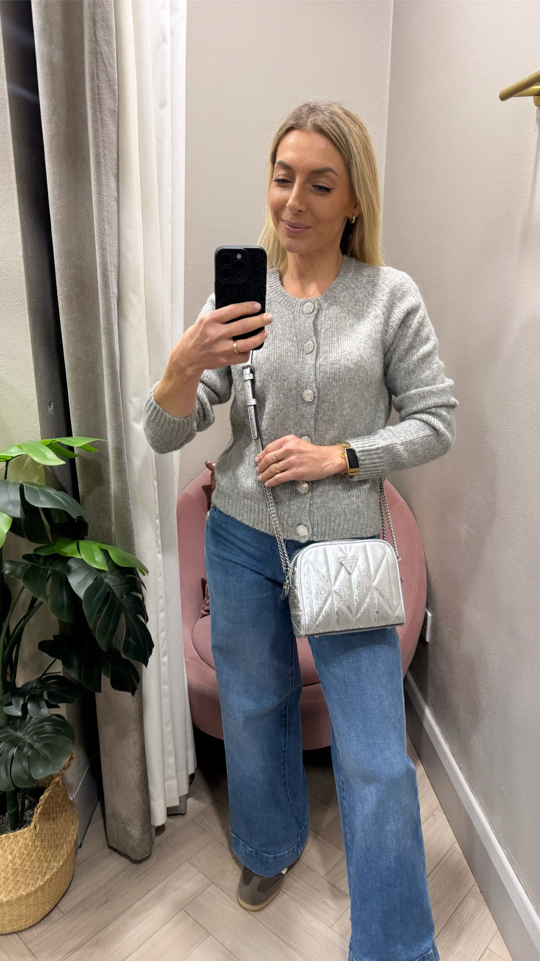 Guess Silver ALDINA Bag. GY966314