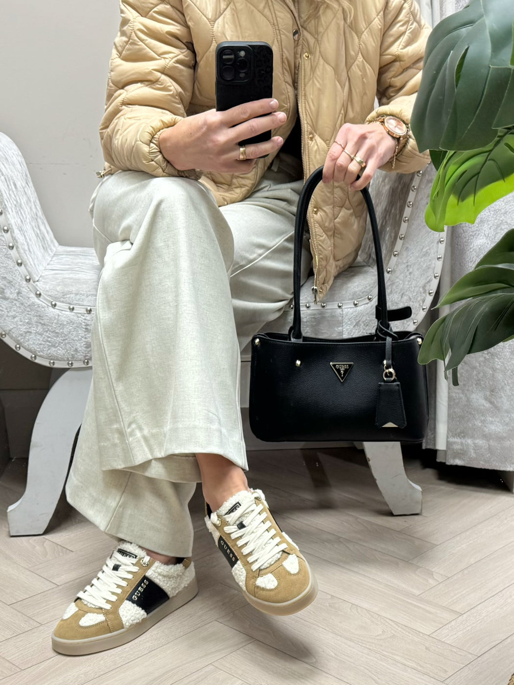 Guess teddy trainer flfjr9esu12