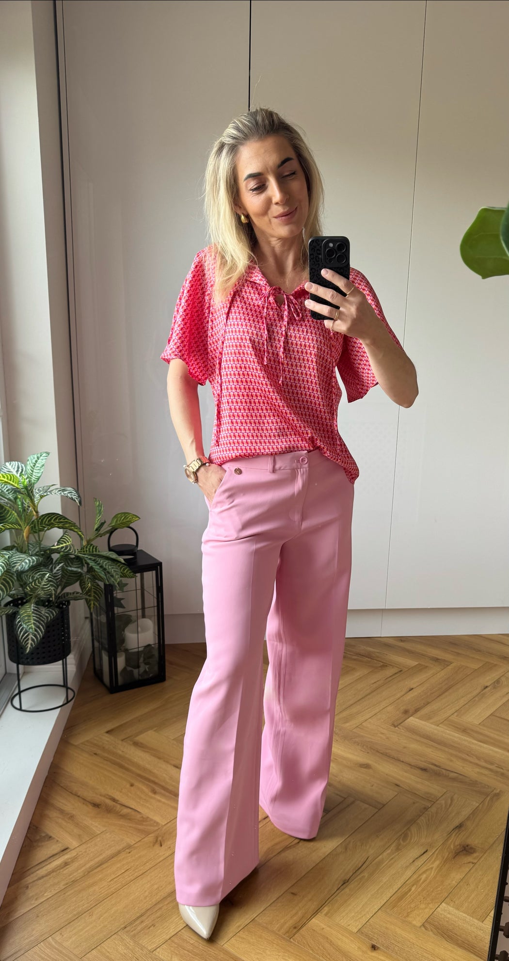 Janelle top red