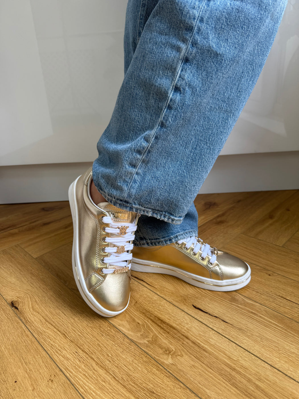 Guess gold sneaker FLTSS3LEL12
