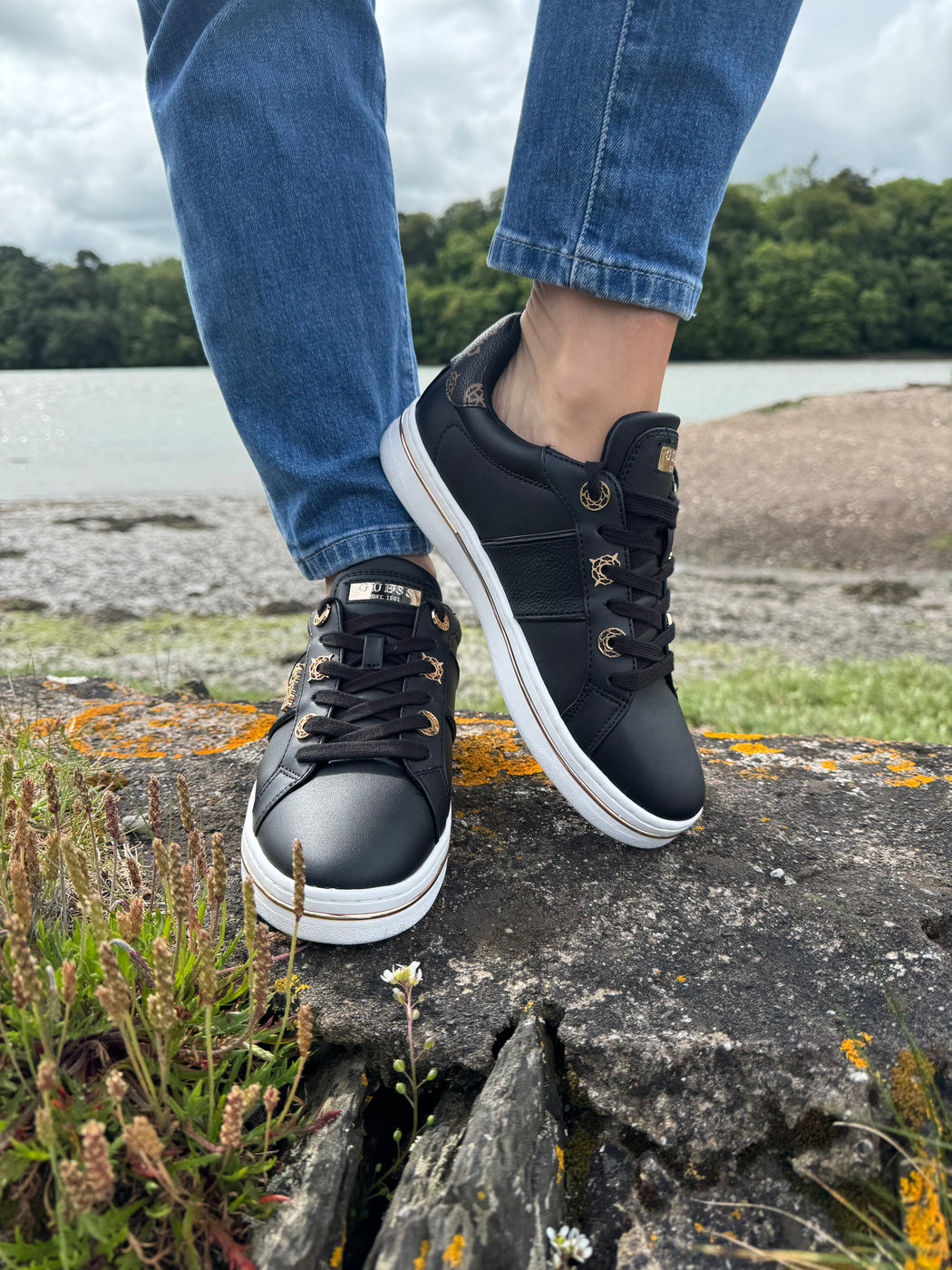 Guess stew black trainer