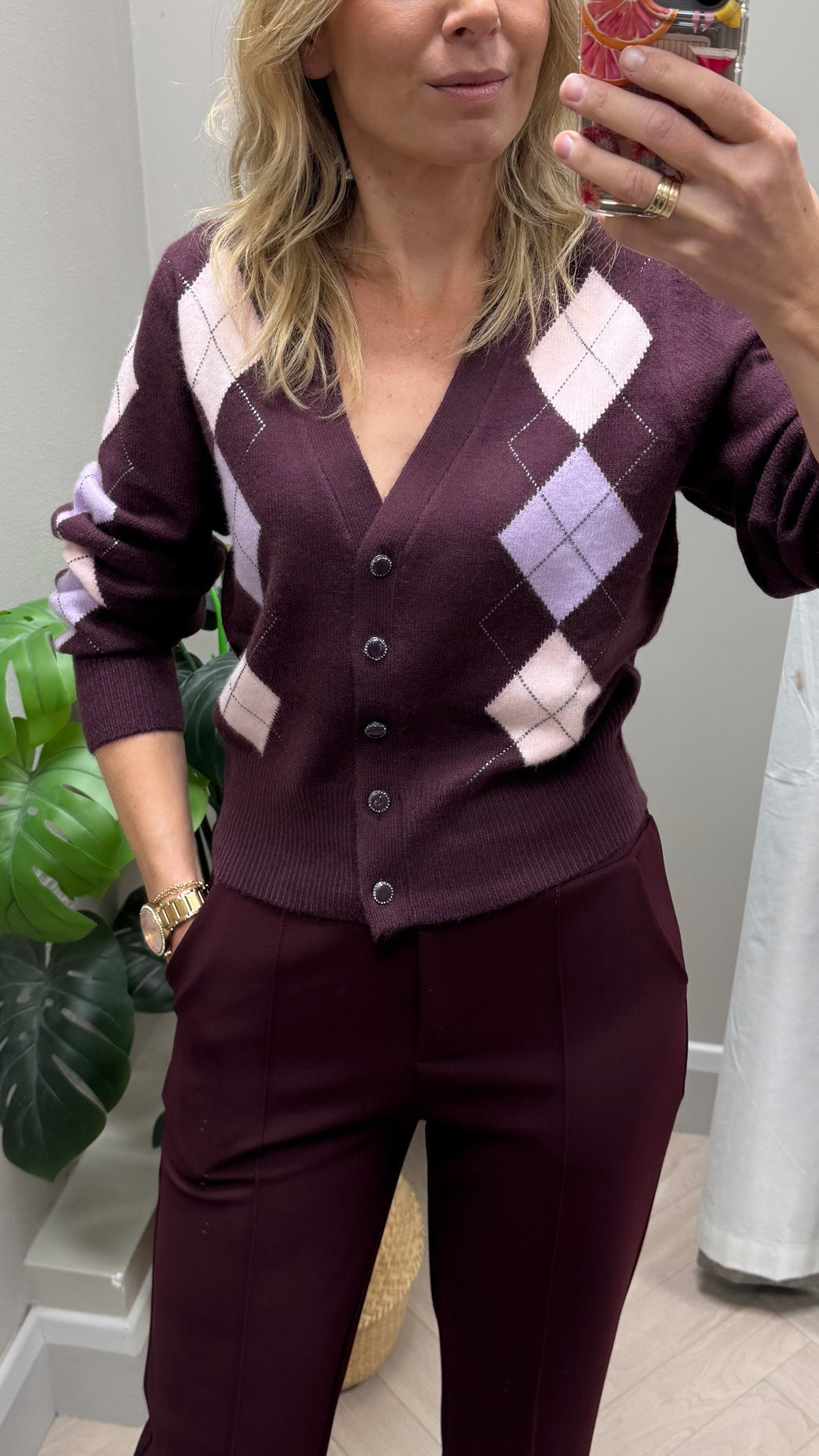 Guess Gracie Argyle Cardigan Burgundy. W6BR47Z1446