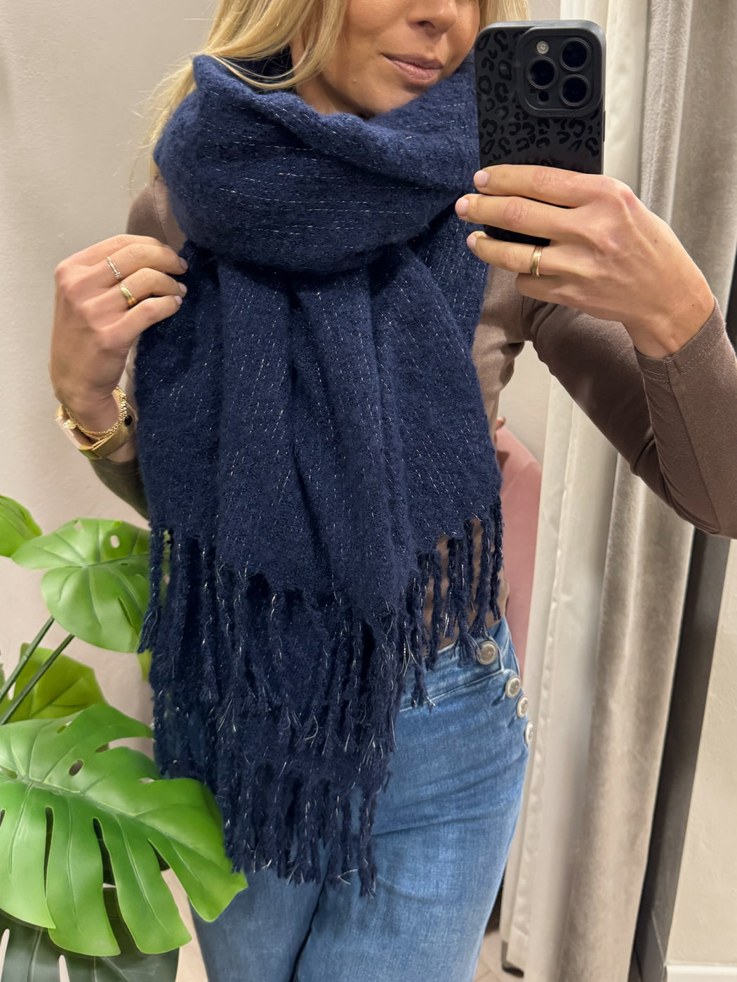 Nora knitted dark navy scarf