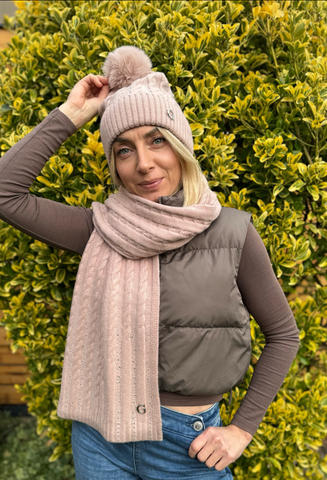 Guess cable knit rose beanie AW5385POL01-ROS