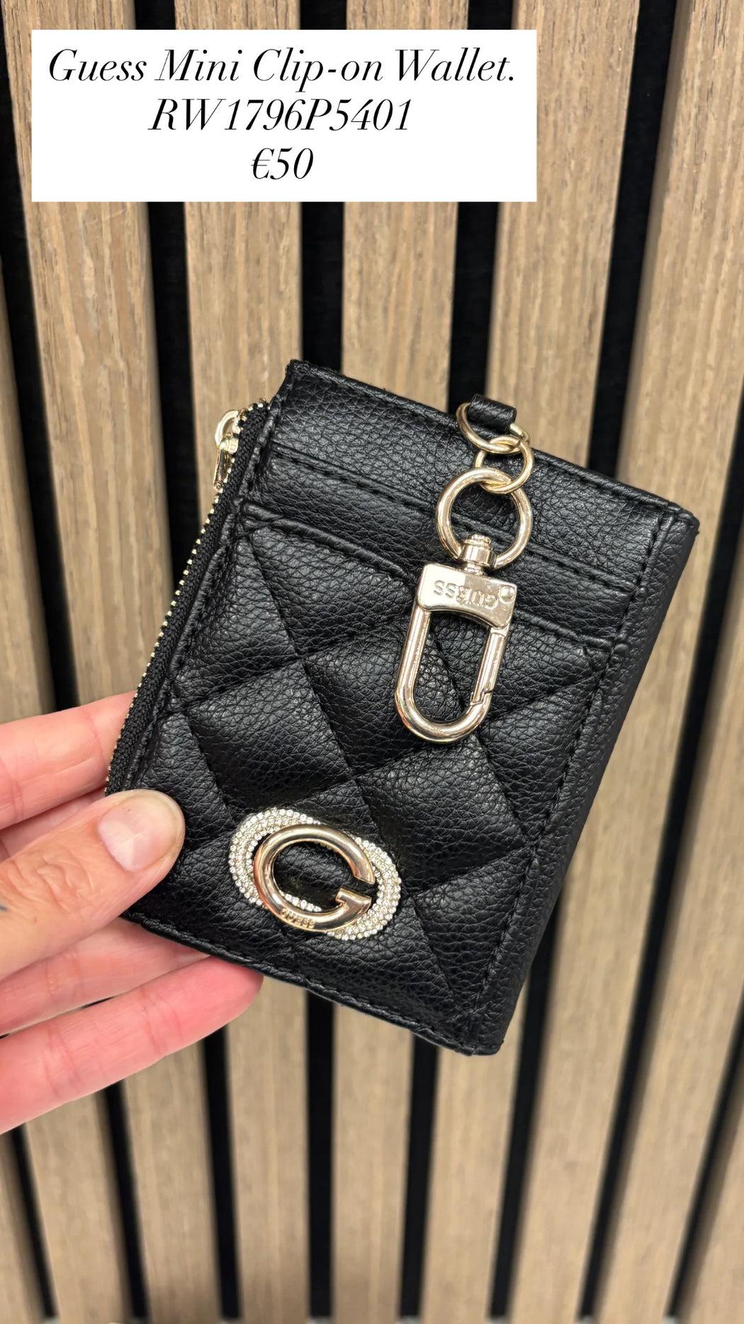 Guess Mini Clip-on Wallet. RW1796P5401