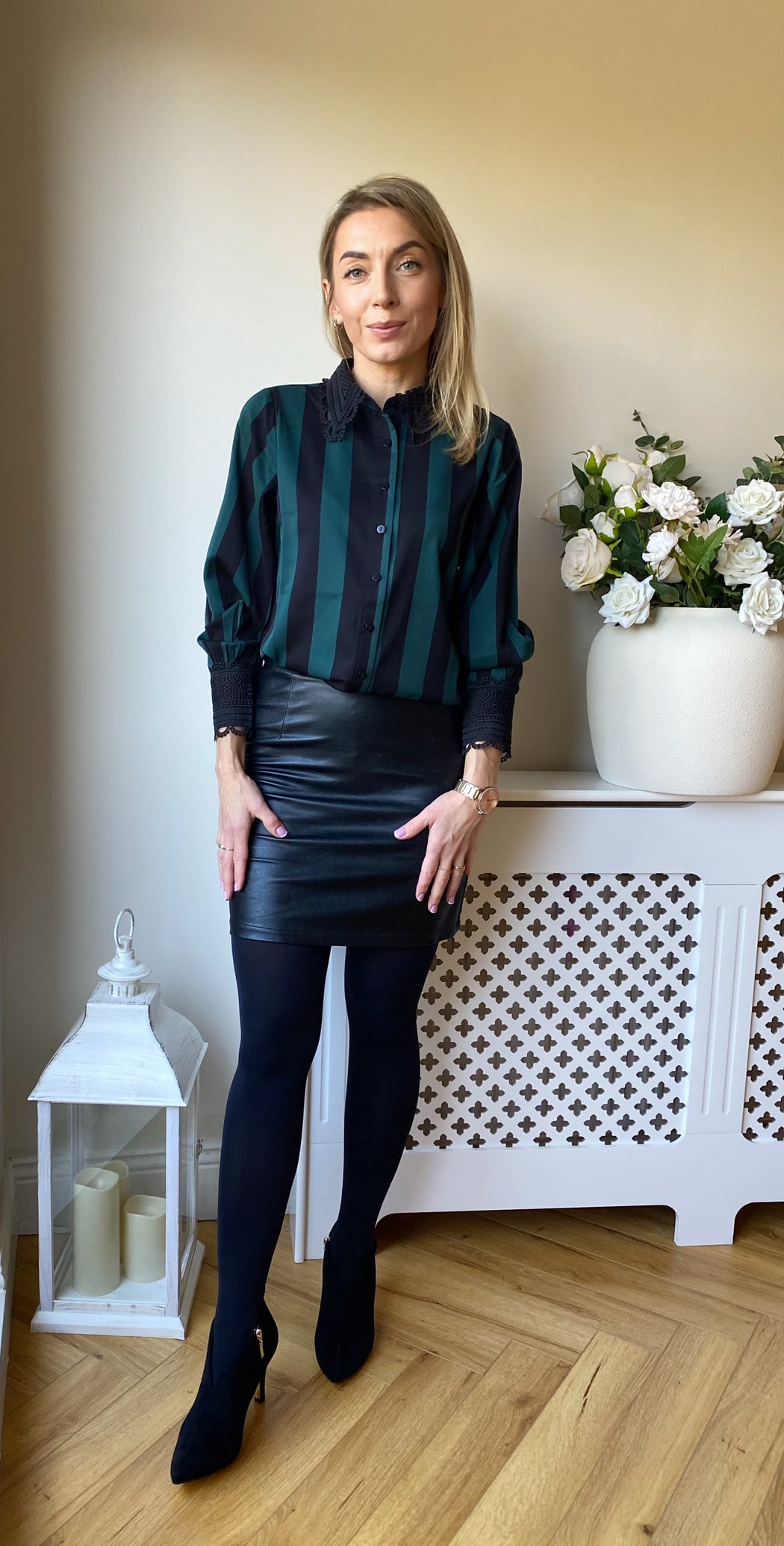 Jill green black blouse