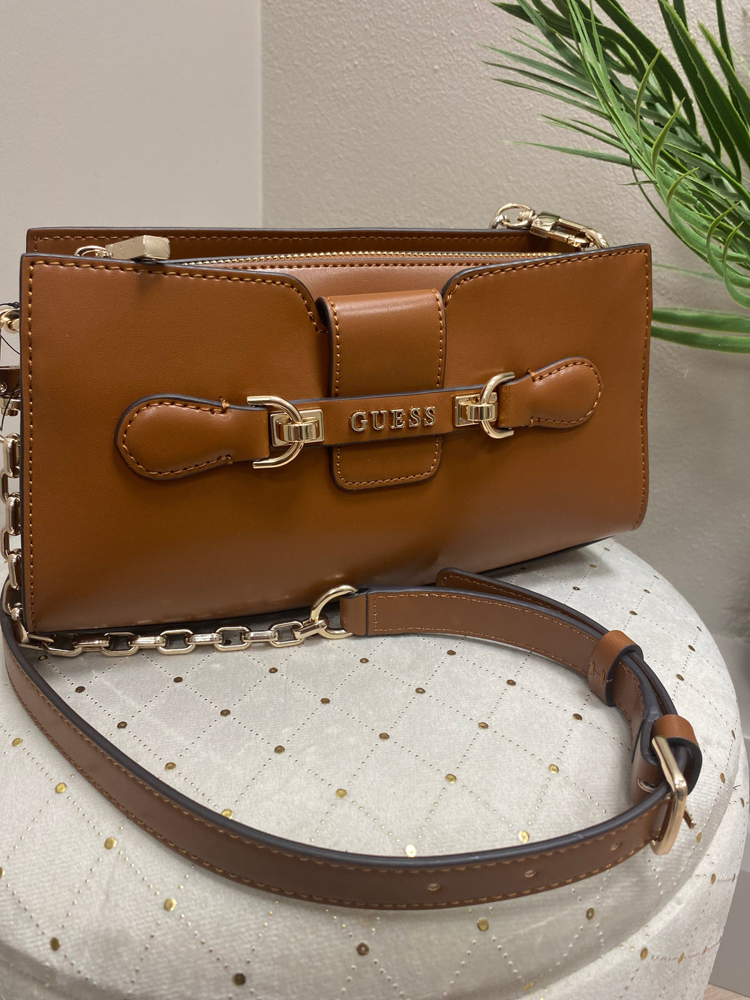 Guess cognac Nolana crossbody vg950012