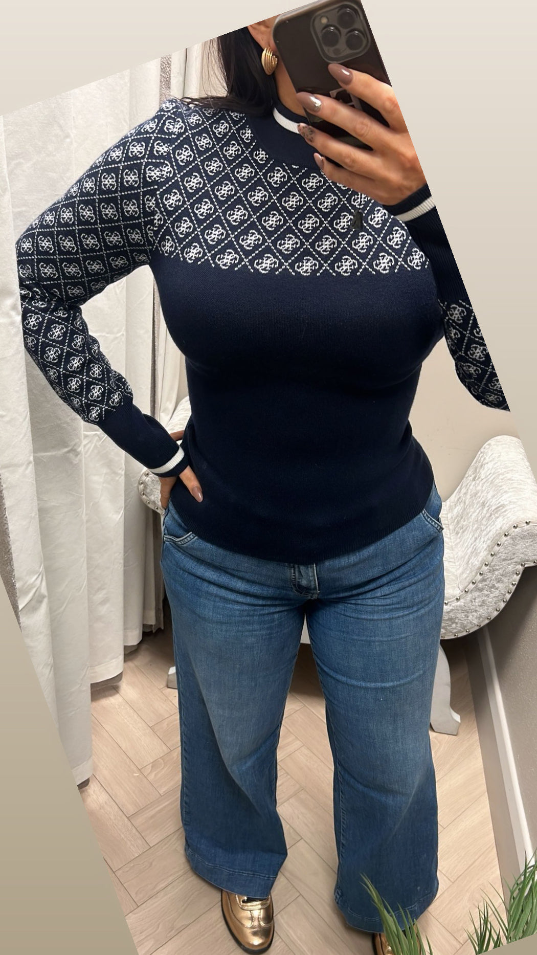 Guess navy logo sweater w5br24z3jd2