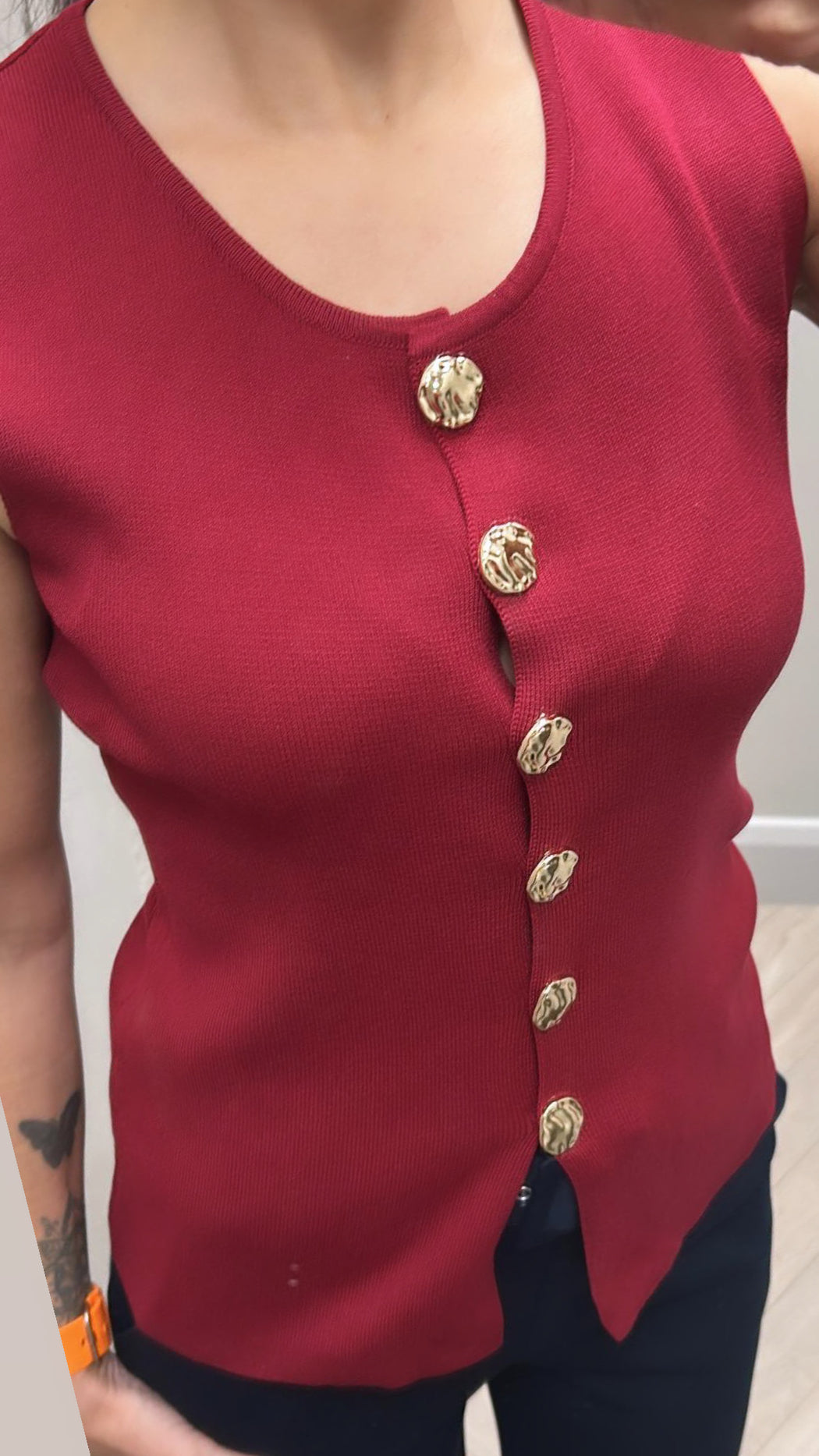 Wine  button knit waistcoat