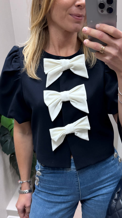 Saffron navy cream top