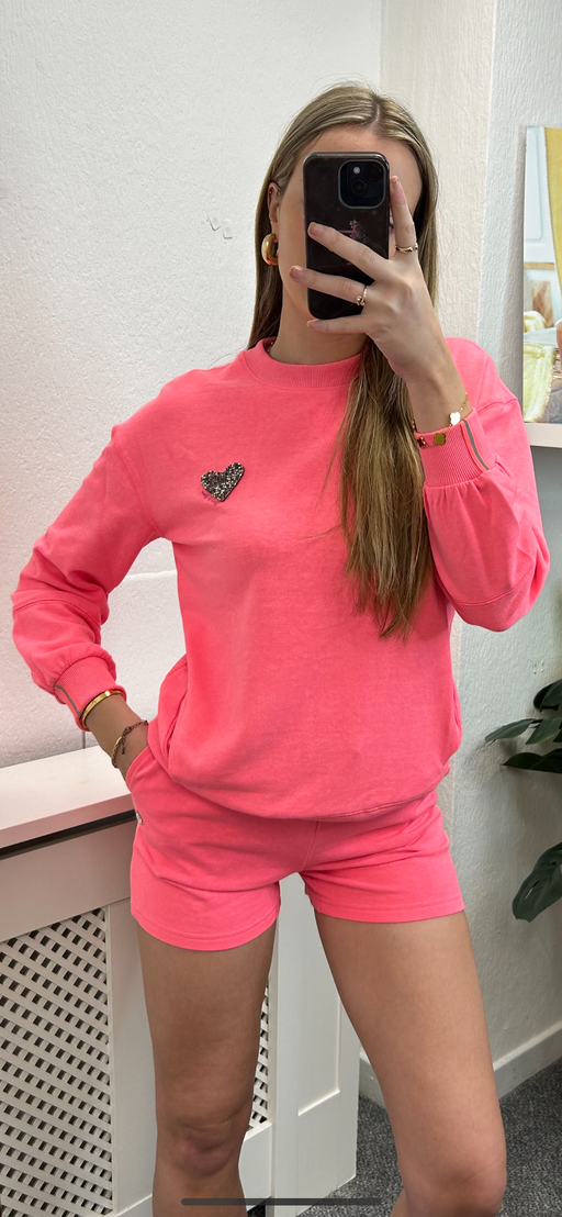 Relax & Renew Luella
Shorts Neon Pink