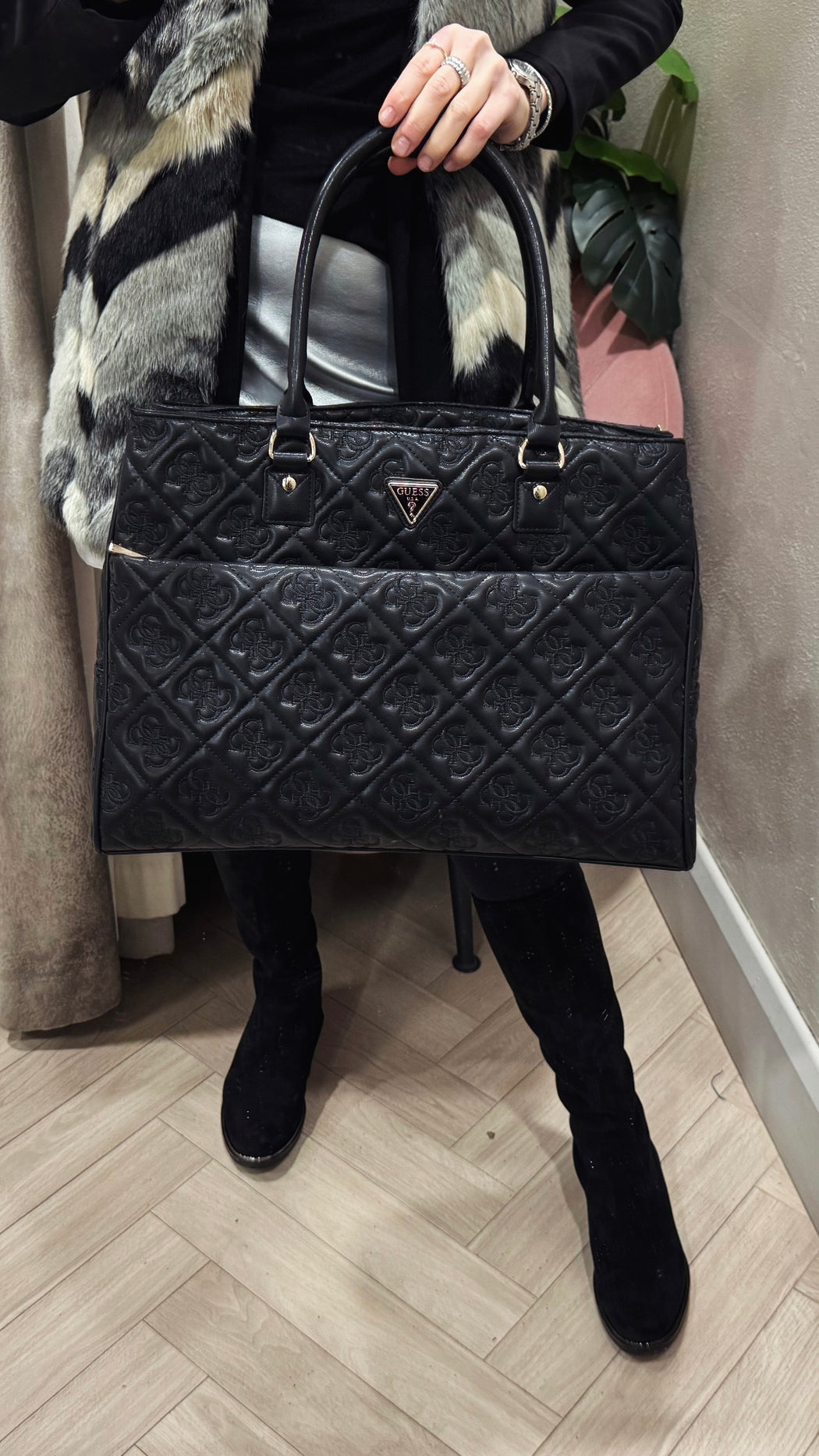 Guess Adelasia black travel bag ql9658919