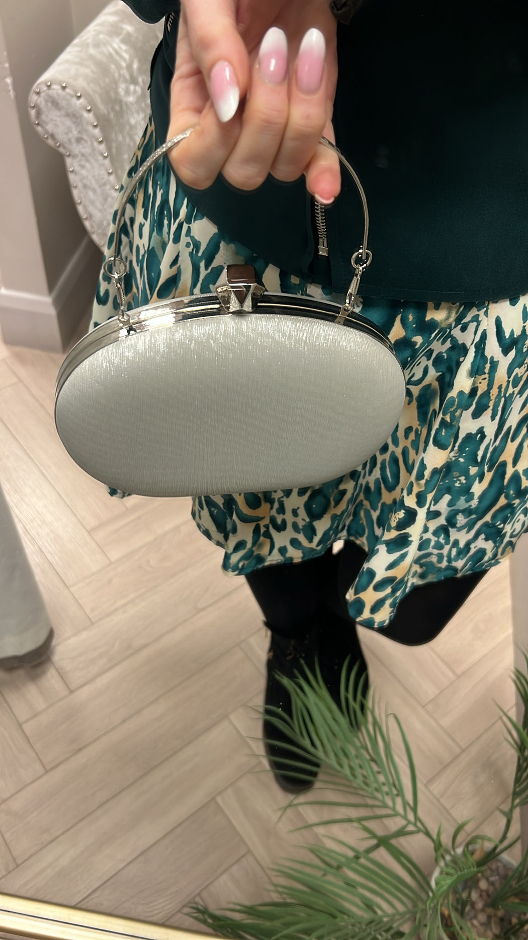 Silver clutch 10255