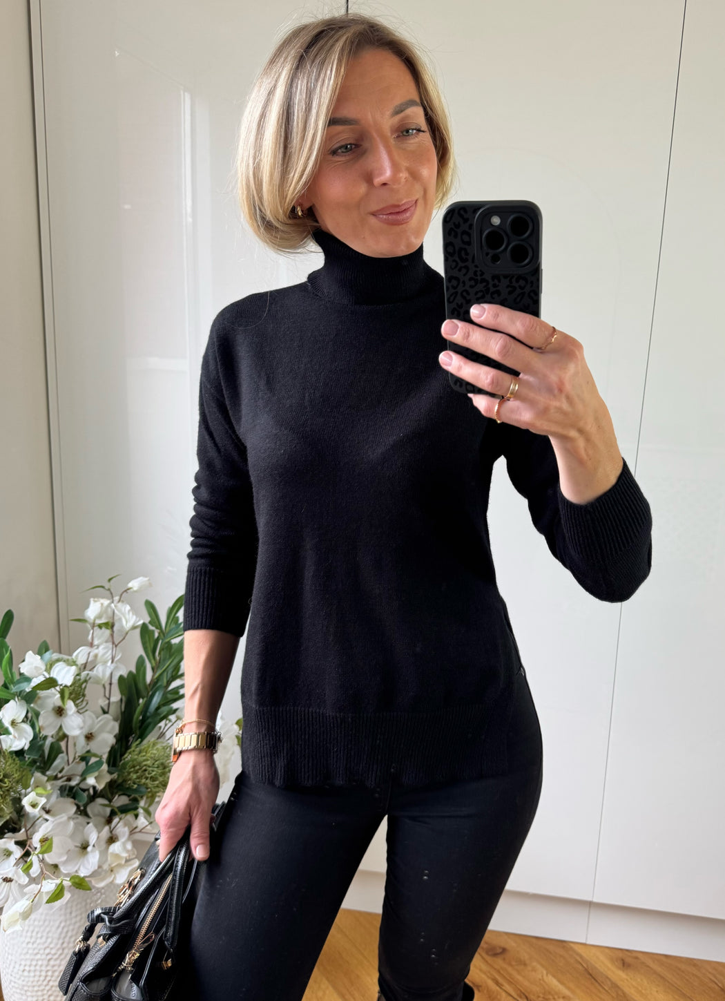 Mab black polo neck