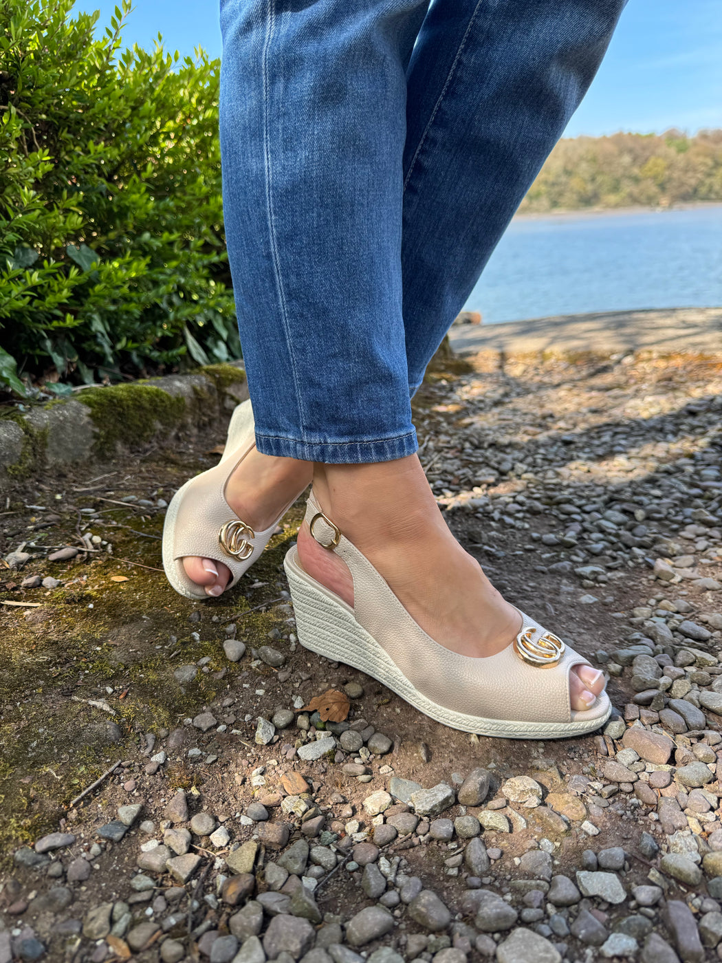 Duytrink blush wedge