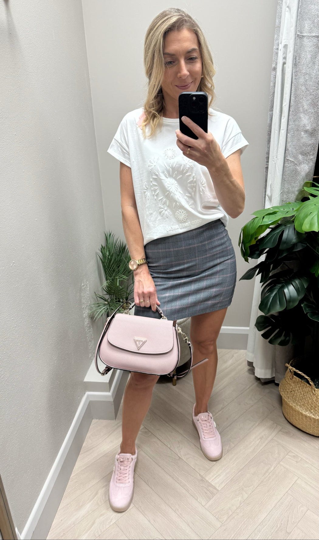 Galy white floral detail tee