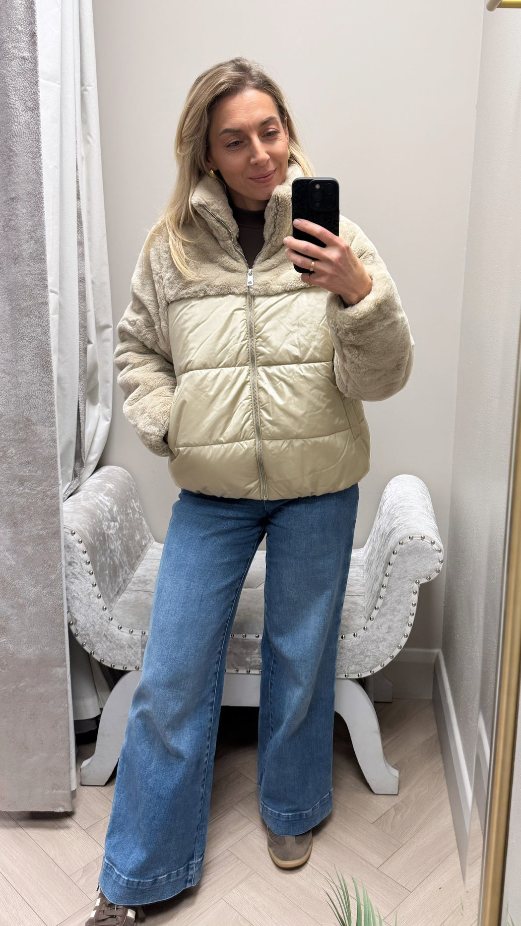 Popperes beige jacket