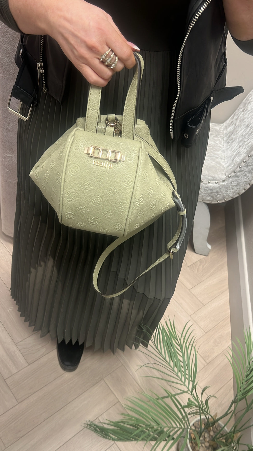 Guess sage logo anise bag pd991677