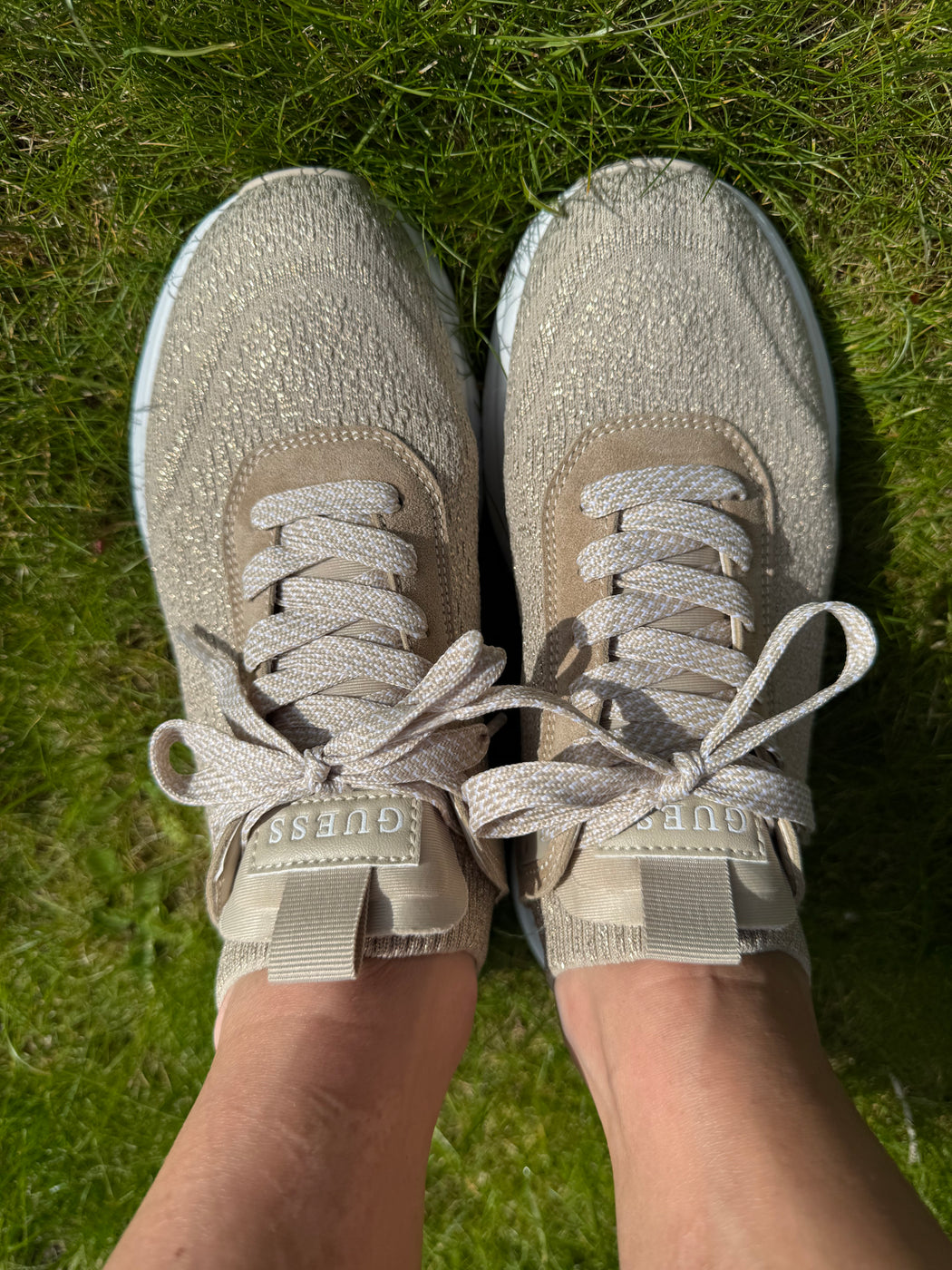 Guess Gold Sparkle Runners. FLJMLDFAB12