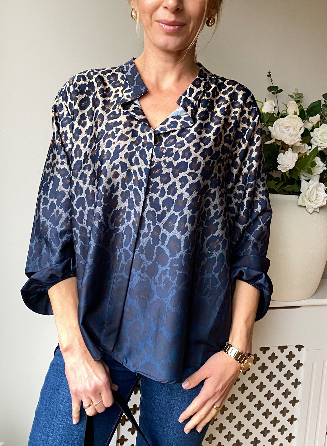 Vela blue leopard print shirt