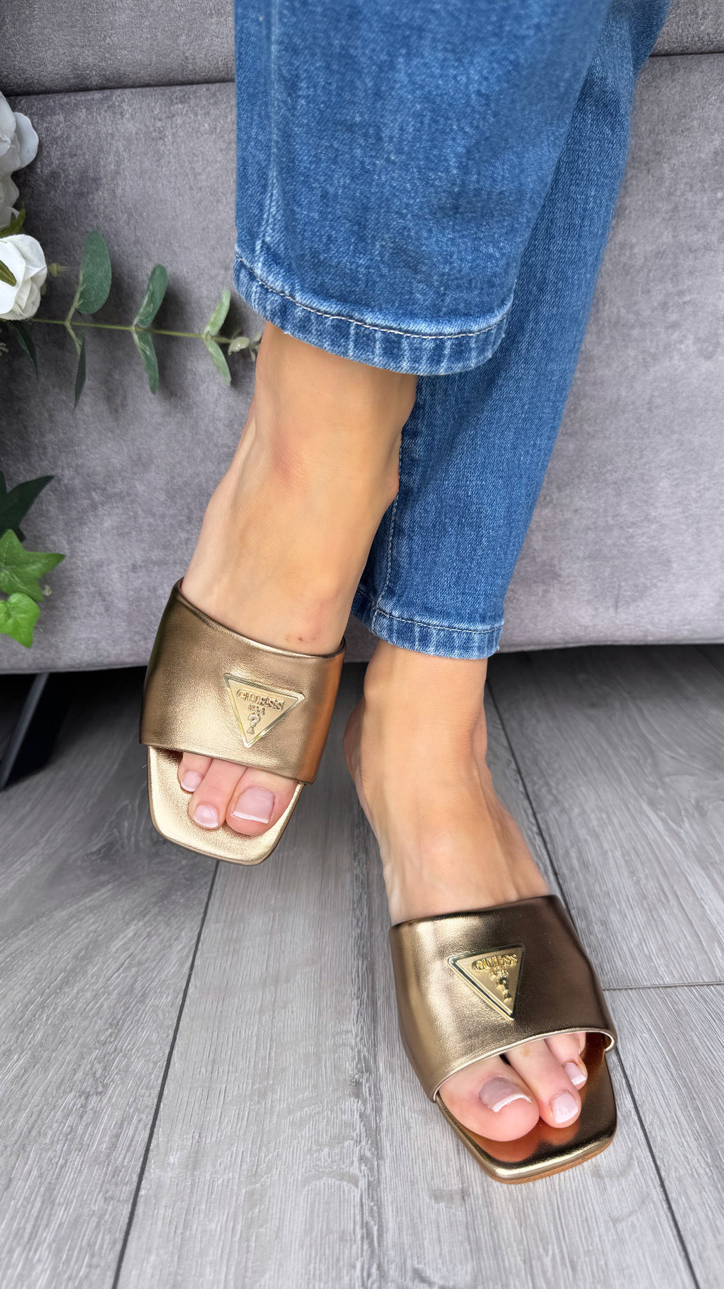 Guess bronze kitten heel mule FLJLUSLEL03
