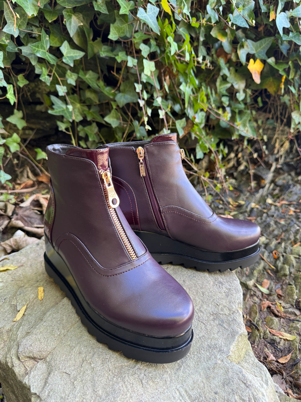 Pottery damson boots