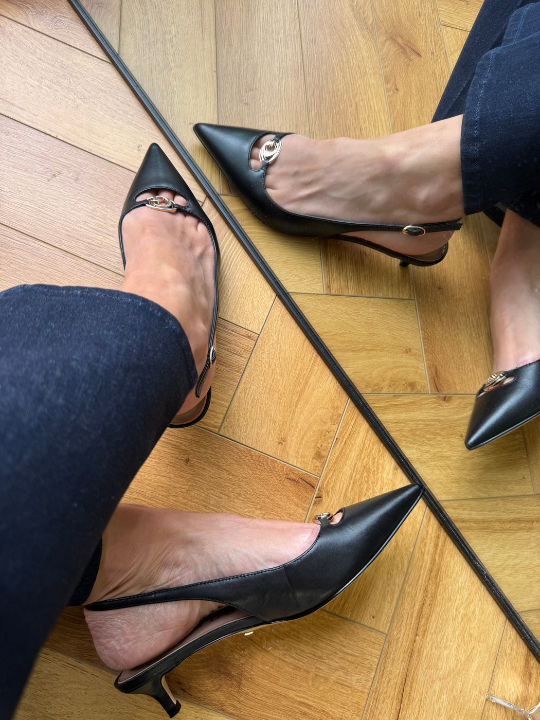 Guess black sling backs shoes FLTJESLEA05