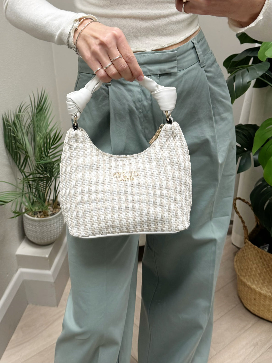 Guess White Multi MIREMA Bag. WG963101