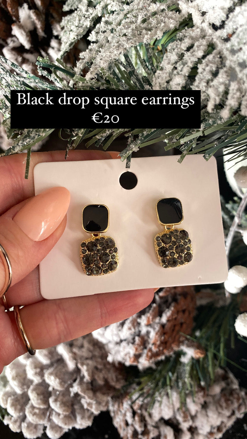 Black drop square earrings