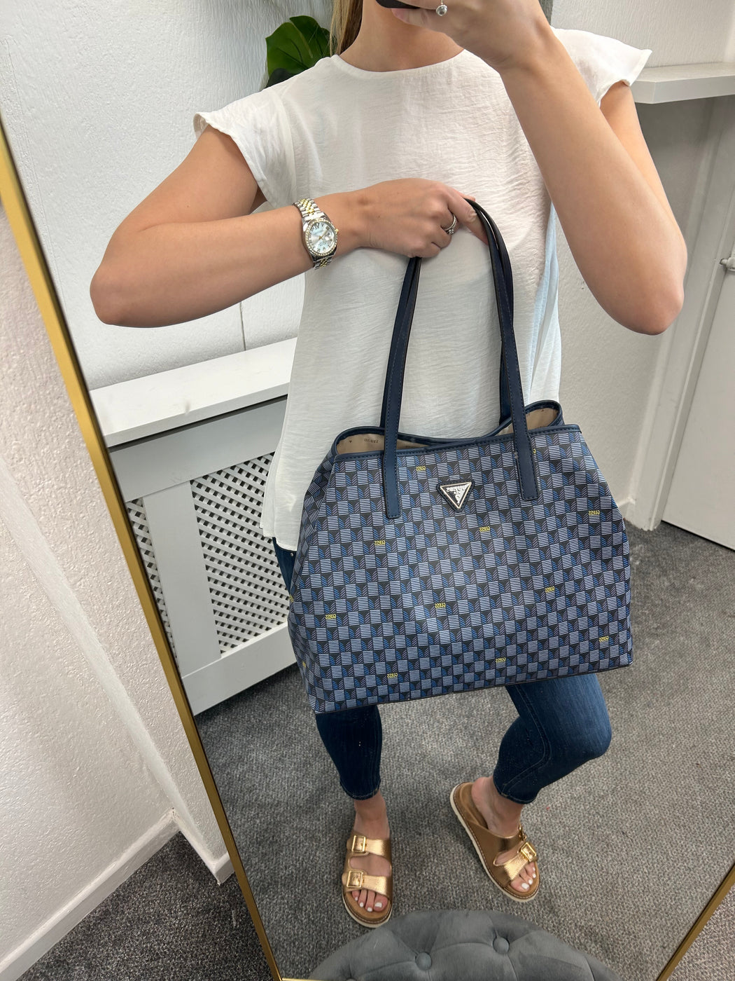 Jt931829 guess blue logo vikky tote