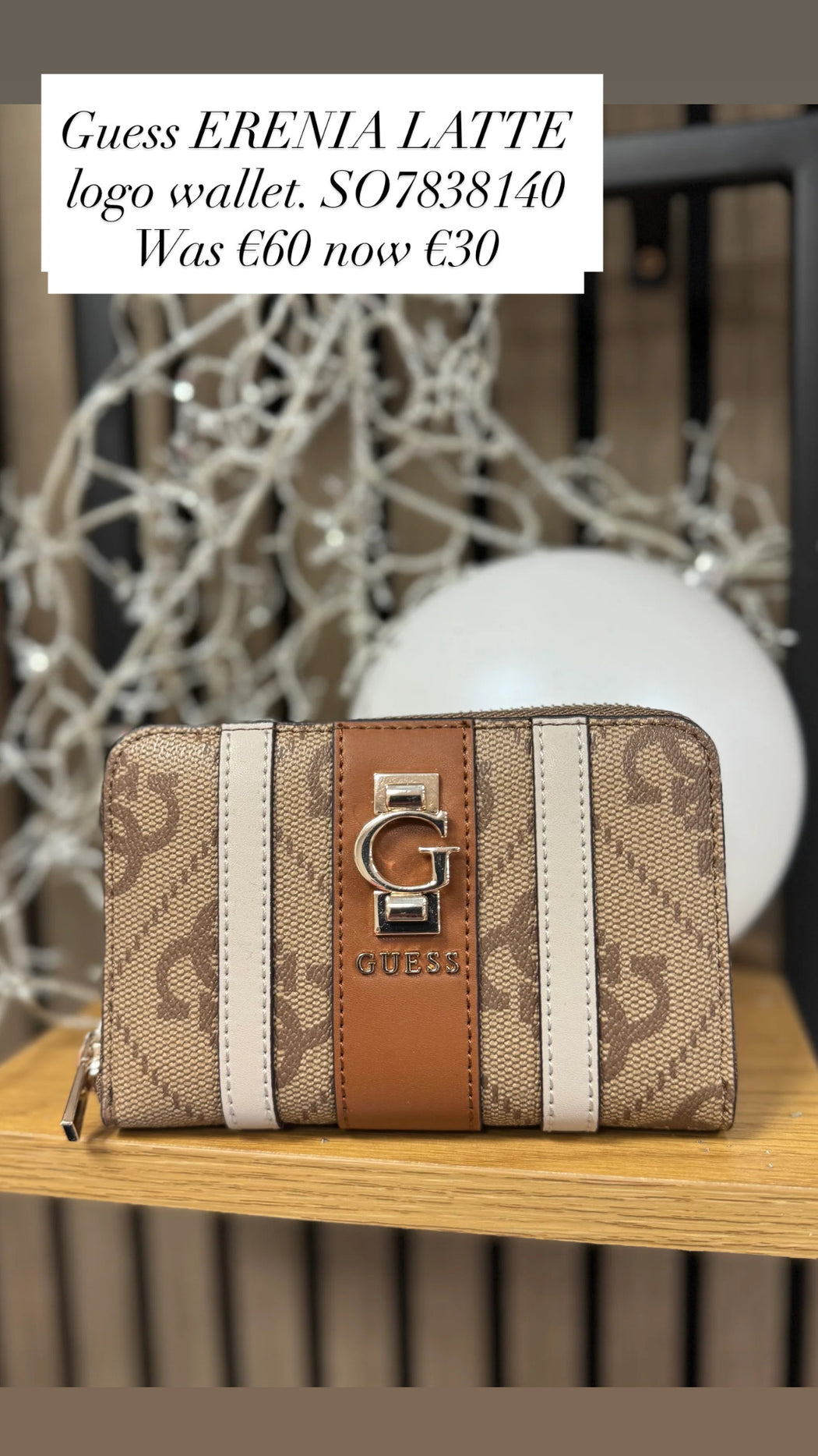 Guess ERENIA LATTE logo wallet. SO7838140